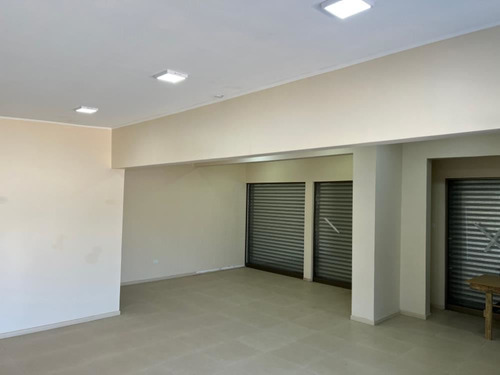 Gran Local Comercial En Arriendo En Rotonda Concón.
