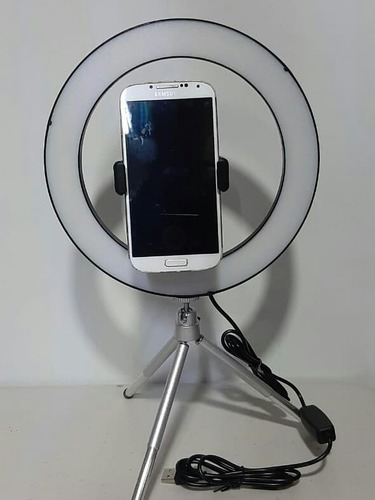 Imagen 2 de 2 de Aro De Luz Led De 8.5 Pulgadas Con Tripode De 7 Pulgadas