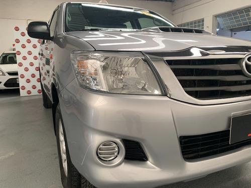 Imagen 14 de 15 de Toyota Hilux 2.5 Dc 4x2 Td Dx Pack 2015