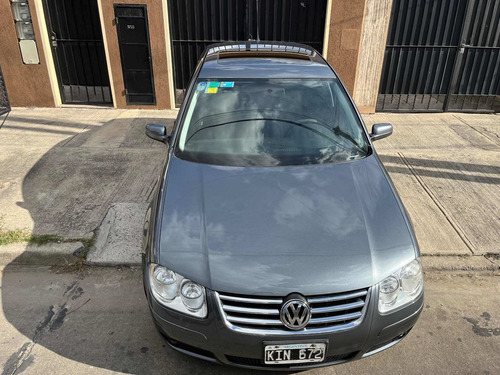 Imagen 3 de 21 de Volkswagen Bora 2011 2.0 Trendline 115cv
