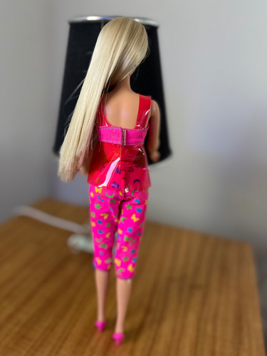 Muñeca Barbie Sit Ln Style Original (Usado)