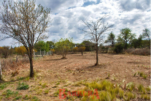Lote Muy Amplio 2494 M2 Piedra Blanca Abajo