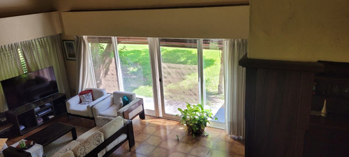 Venta Casa Cc San Carlos 250 M² Lote 880 M² 4 Dorm.