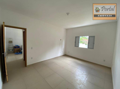 Oportunidade - Chacrinha Com Casa Pequena, Piscina E Churrasqueira - Excelente Opção Para Voce E Sua Familia - Ch0169