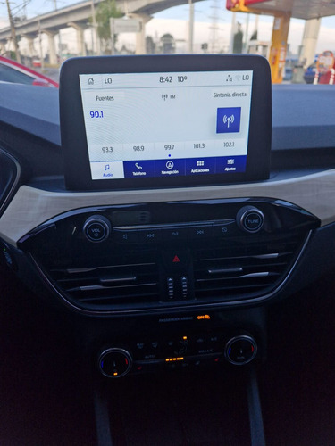 Ford Escape 2.5 Titanium Hybrid At