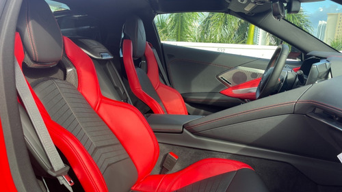 Imagen 10 de 21 de Chevrolet Corvette Stingray 2lt Z51