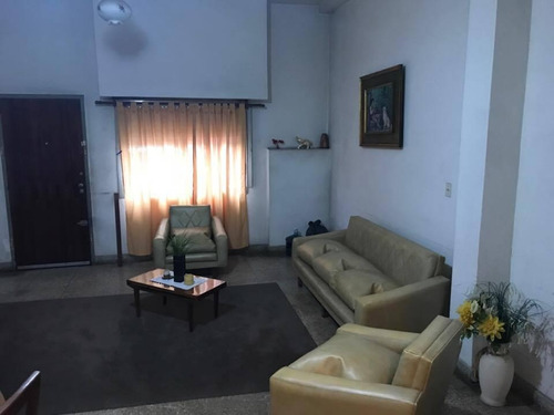 Imagen 4 de 7 de En Venta! Excelente Propiedad En Moreno Centro Lado Norte - Ideal Inversores - A 20 Mts De Cafe Martinez