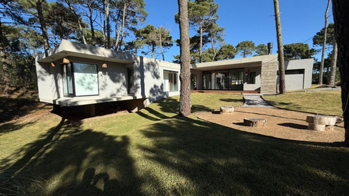 Venta Casa 4 Ambientes Pinamar