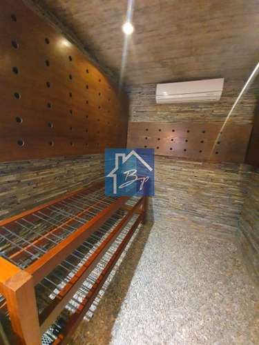 Casa De Lujo En Venta Y Alquiler, Barrio Privado, En Primera Línea, Manantiales- Ref: 966