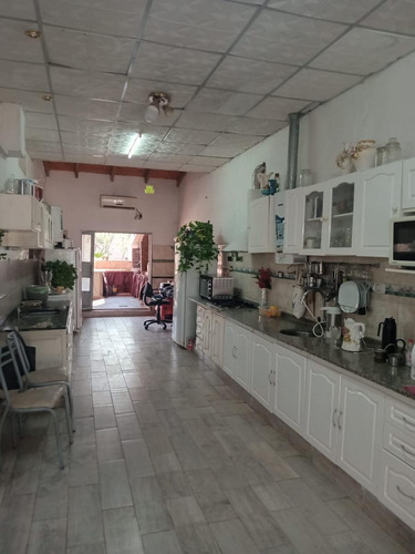 Venta Casa Ciudad De La Rioja. 3 Dor, 2 Baños Barrio Mis Montañas