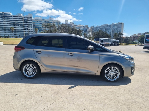 Imagen 4 de 20 de Kia Carens 2018 2.0 Ex 6abg 7pas At