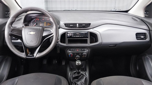 Chevrolet Onix Joy Black