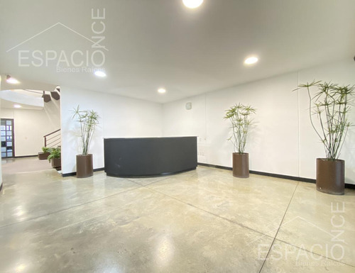 Excelentes Oficinas En Av. San Diego
