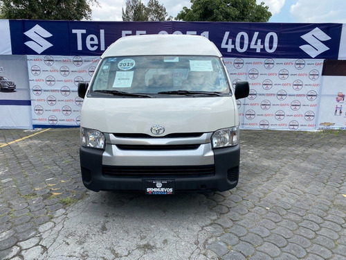 Imagen 2 de 15 de Toyota Hiace Panel Super Larga 2019