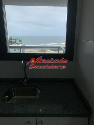Imagen 6 de 12 de Venta De Apartamento De Dos Dormitorios En Punta Del Este
