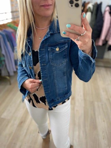 Imagen 4 de 5 de Campera De Jean Elastizada Mujer The Big Shop