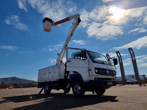 Imagem 10 de 15 de Volkswagem 5-150 4x2 Linha Viva (cnh -b ) Cesto Aéreo Linha