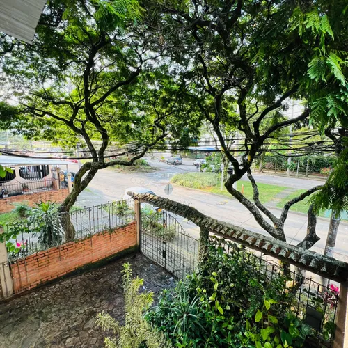 Casa En Venta En Colseguros. Cod V8014664