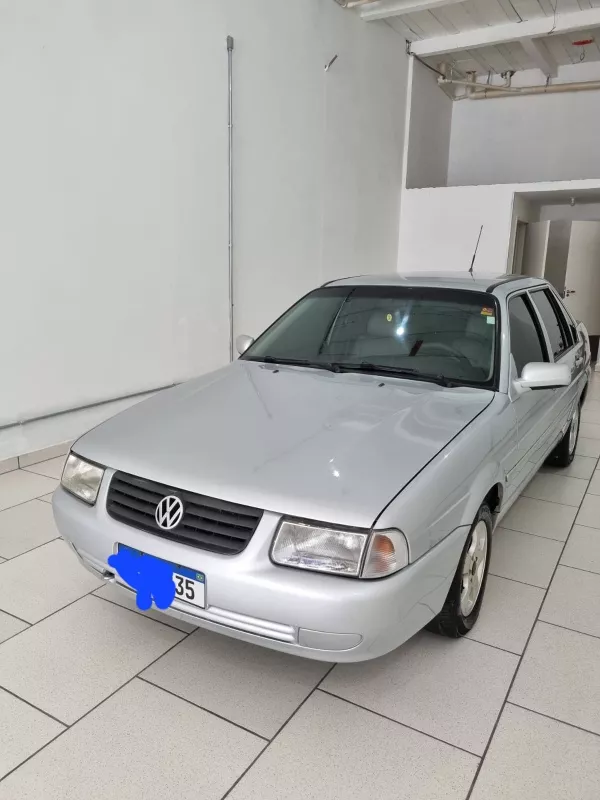 Volkswagen Santana 1.8 4p