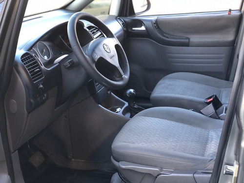 Imagem 4 de 6 de Chevrolet Zafira 2.0 Mpfi Expression 8v 2011