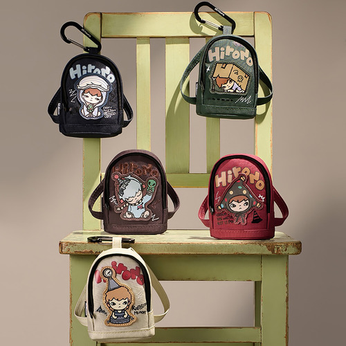 Pop Mart Hirono Monedero Mini Bag Blind Box Negro