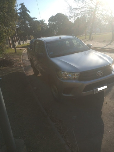 Imagen 4 de 5 de Toyota Hilux Dx 2.4 Mt 4x4 Tdi 6 M/t 2019