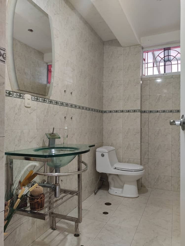 Imagen 10 de 14 de Casa Urb La Morita Tres Niveles 913m2 San Antonio De Los Altos