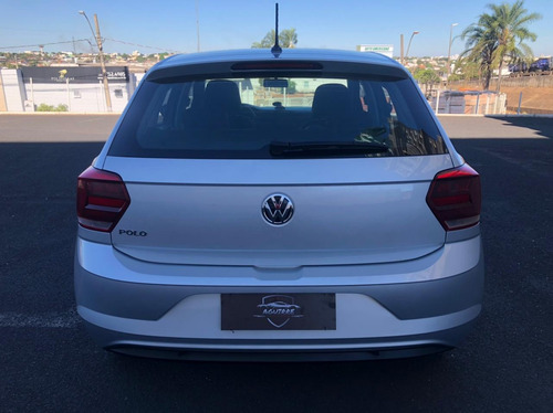 Imagem 9 de 9 de Volkswagen Polo 1.0 Prata 2018