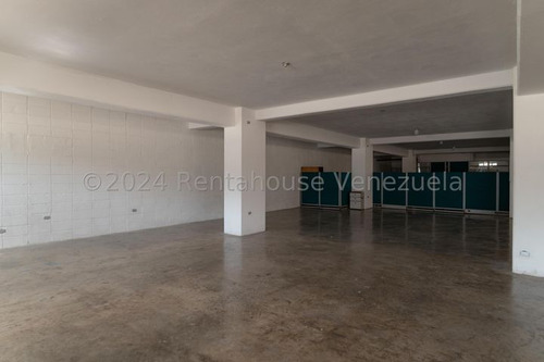 Edificio Comercial En Venta Mls #24-17255
