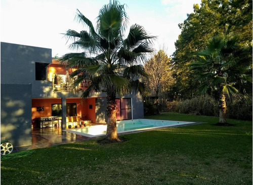 Imagen 18 de 18 de Venta - Haras Del Pilar - Casa - 5 Ambientes - 400 M2 Cubiertos - 4 Cocheras