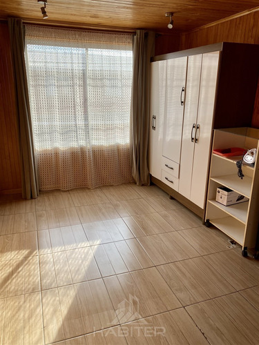 Casa En Arriendo De 5 Dorm. En Curicó