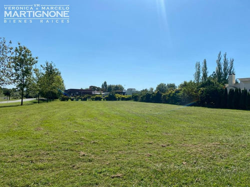 Terreno En Venta En Altos De Manzanares Barrio Cerrado Pilar