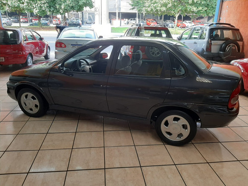 Chevrolet Corsa Sedan 1.6 Super 4p