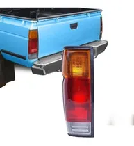 Comprar Farol Trasero Nissan D21 Farol Nissan D20 D21 Señalero Bco