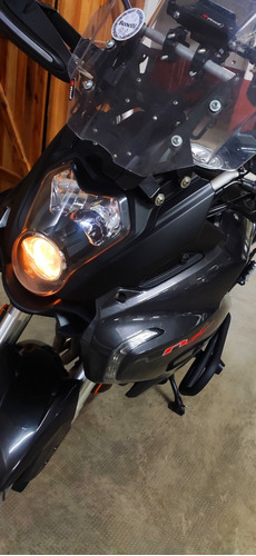 Imagen 2 de 15 de Benelli Tnt Gt 600 2019