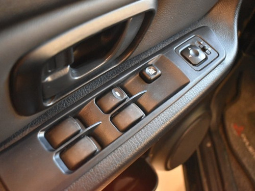 Imagem 8 de 9 de Pajero Tr4 2.0 4x2 16v 140cv Flex 4p Automático
