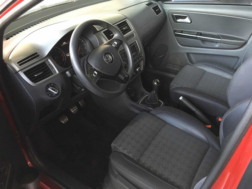 Volkswagen Suran 1.6 Highline 101cv 2015