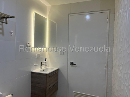 Dc Apartamento En Alquiler En Campo Alegre 25-17250 Yf