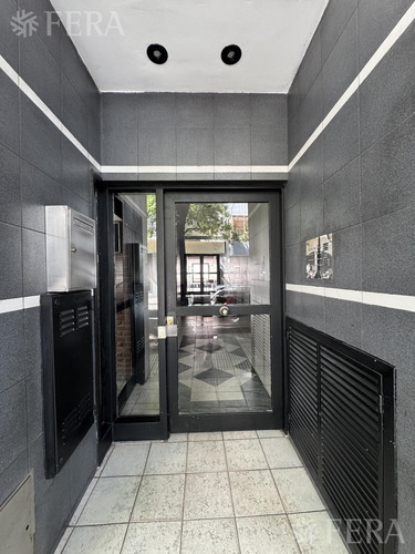 Venta Departamento 2 Ambientes Con Balcón En Balvanera