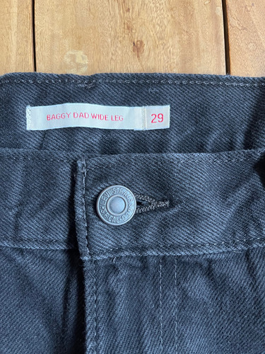 Jean Levis Mujer Baggy Dad Wide Leg Negro 29x30 (Usado)