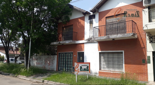 Imagen 1 de 12 de Casa En Venta, Los Indios 1800 Y Munilla Ituzaingo