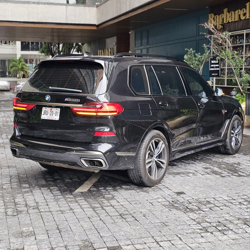 BMW X7 4.4 V8 M50I