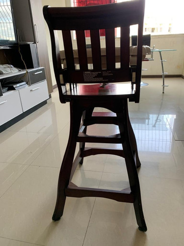 Imagen 3 de 4 de Silla Para Comer De Bebé Marca Carters.