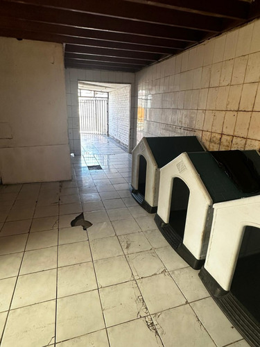 Casa En Venta En Los Ministros, Barrio Las Rosas. Maipú