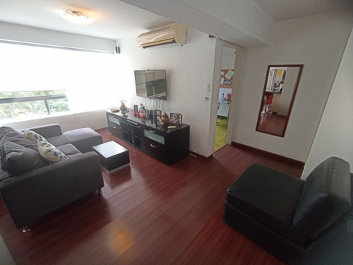 Imagen 2 de 12 de Apartamento En Mañongo, Res. Santa Teresita Carlos Tona Cod: Foa-2051