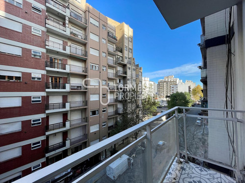 Imagen 9 de 30 de Tour Virtual Departamento 2 Ambientes Con Balcón Saliente - Plaza Colon Mar Del Plata