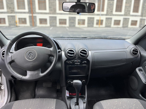 Renault Logan 1.6 EXPRESSION 16V FLEX 4P AUTOMÁTICO
