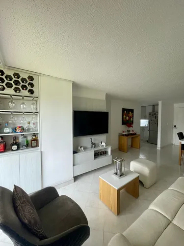 Vendo Apartamento Loma De Los Bernal