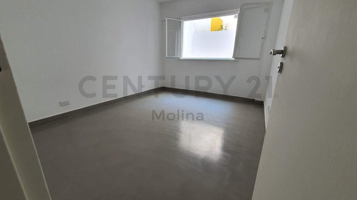 Venta Ph-pb-2 Ambientes- Con Patio-55 M2-colegiales-distr Audiovisual: