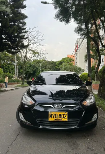 Hyundai Accent 1.6l 4 p